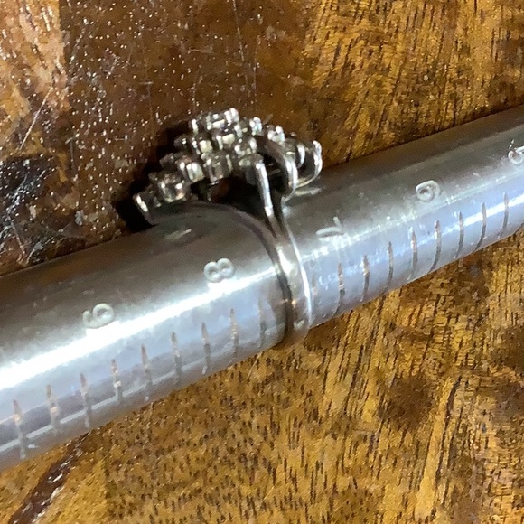 Vintage CZ Ring, Marked 925. Size 7.5 - Picture 10 of 12